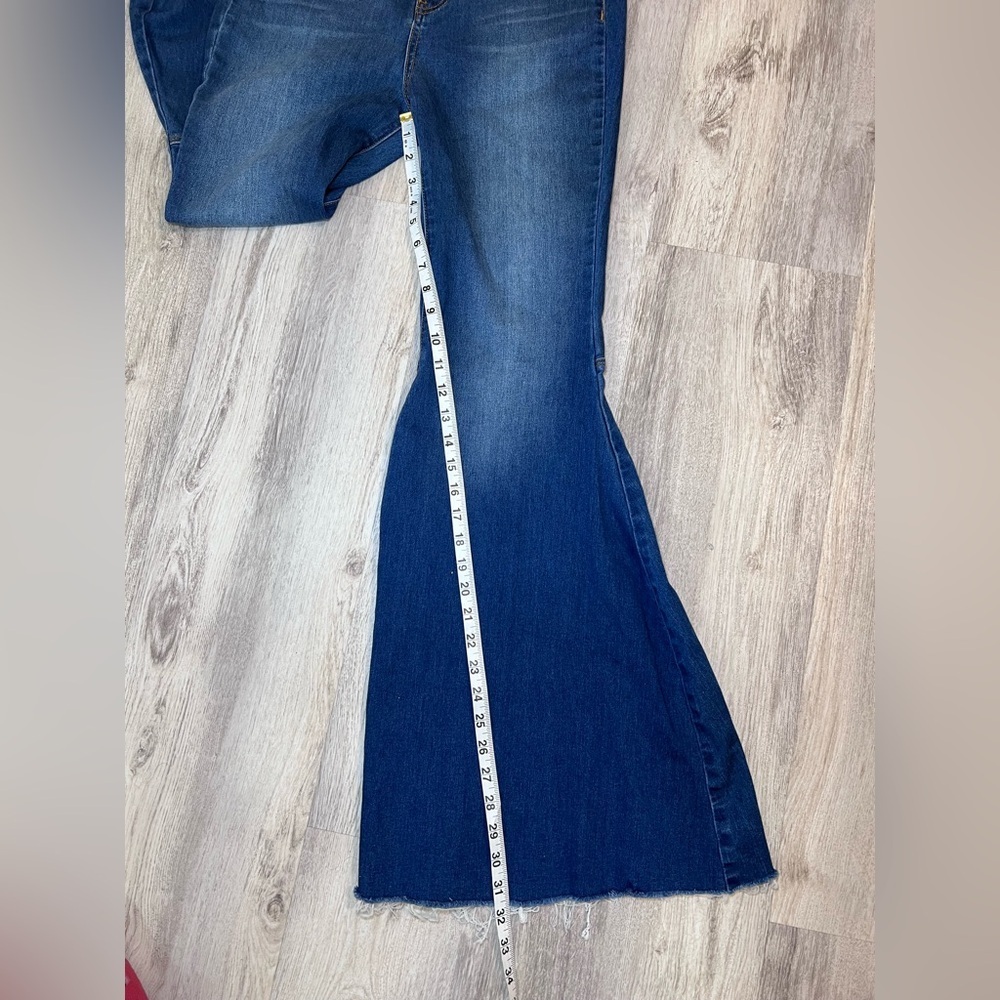 Free People Just Float On Jericho Blue Bell Bottom Flared High Rise Jeans Size29 - Picture 12 of 15